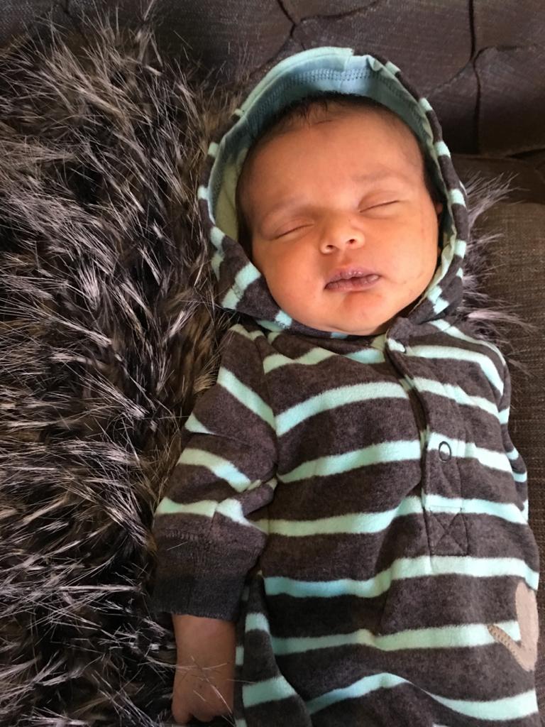 تم عکس زمستانی نوزاد آرسام اطروش