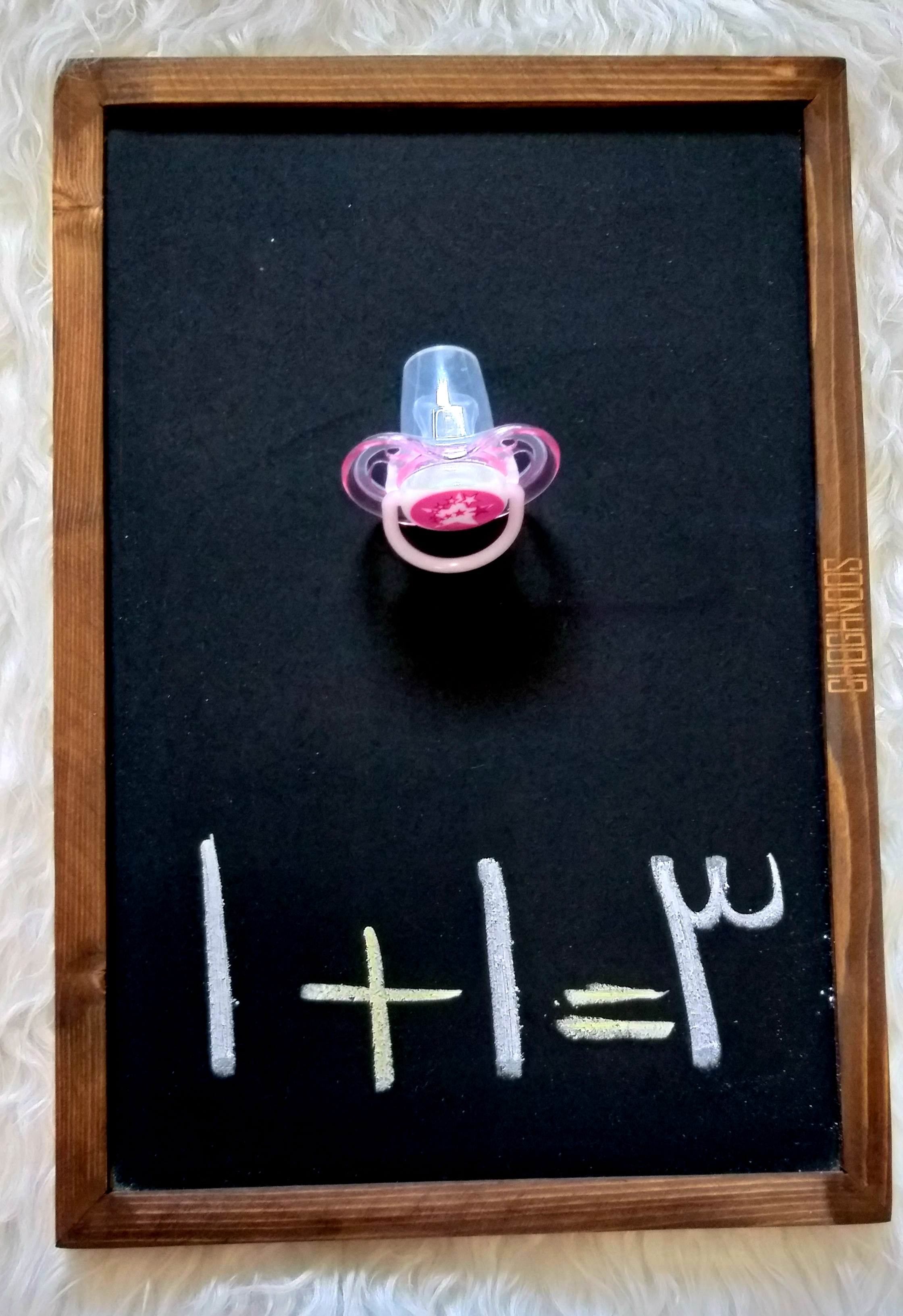 ژست عکس بارداری بهارناز غریبی