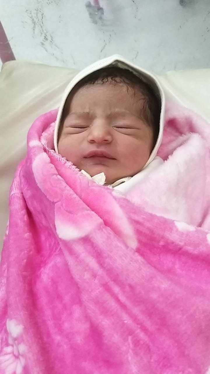 متولد شدن نوزاد نرجس امینی