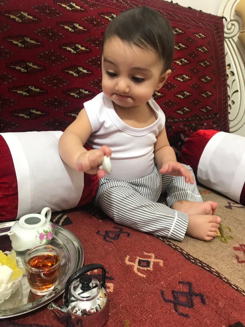 اولین نشستن نوزاد آریا نارمکی