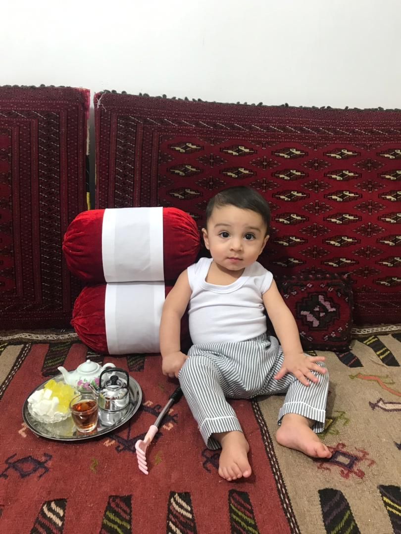 اولین نشستن نوزاد آریا نارمکی