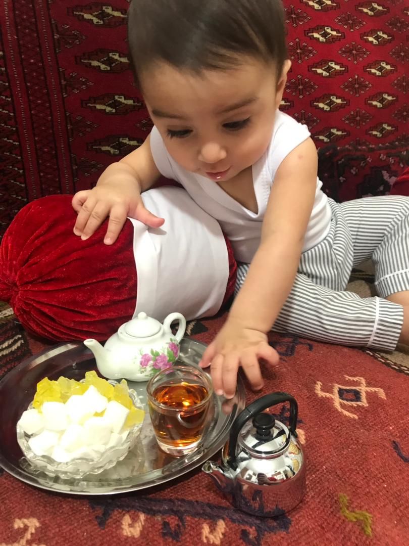 اولین نشستن نوزاد آریا نارمکی