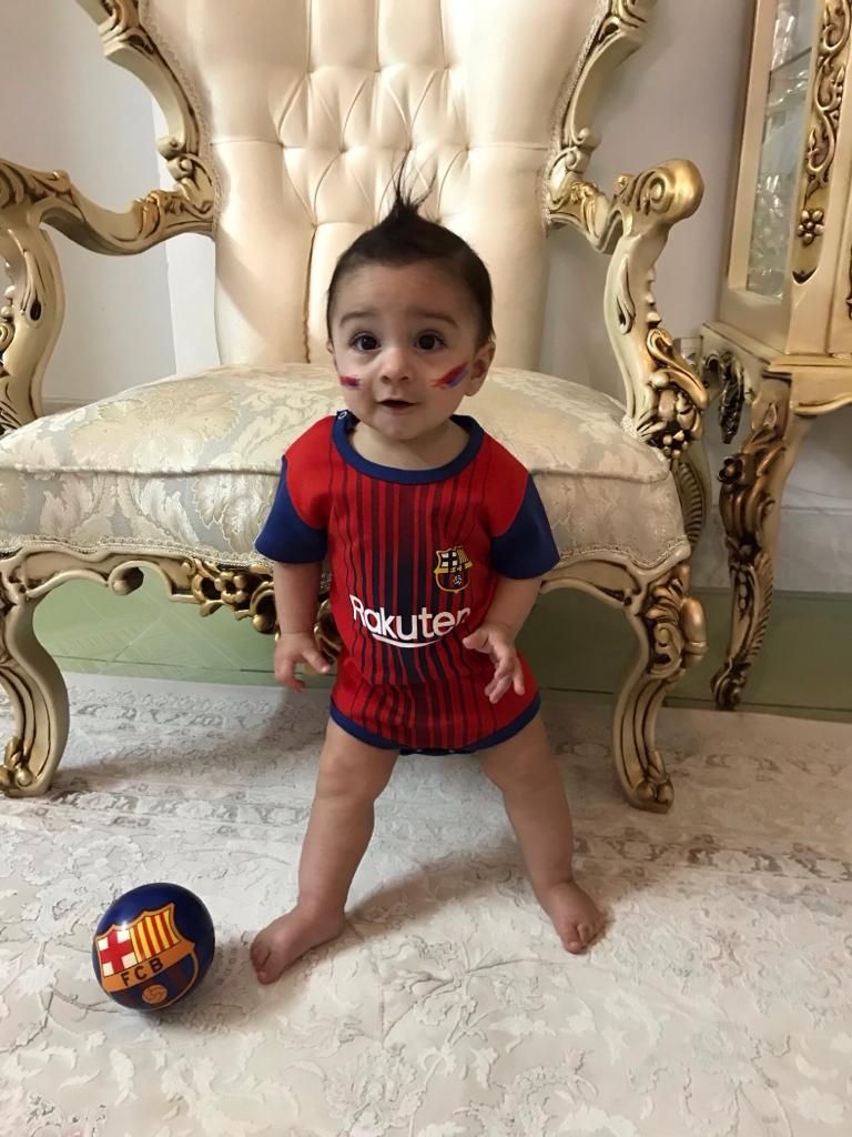 اولین نشستن نوزاد آریا نارمکی