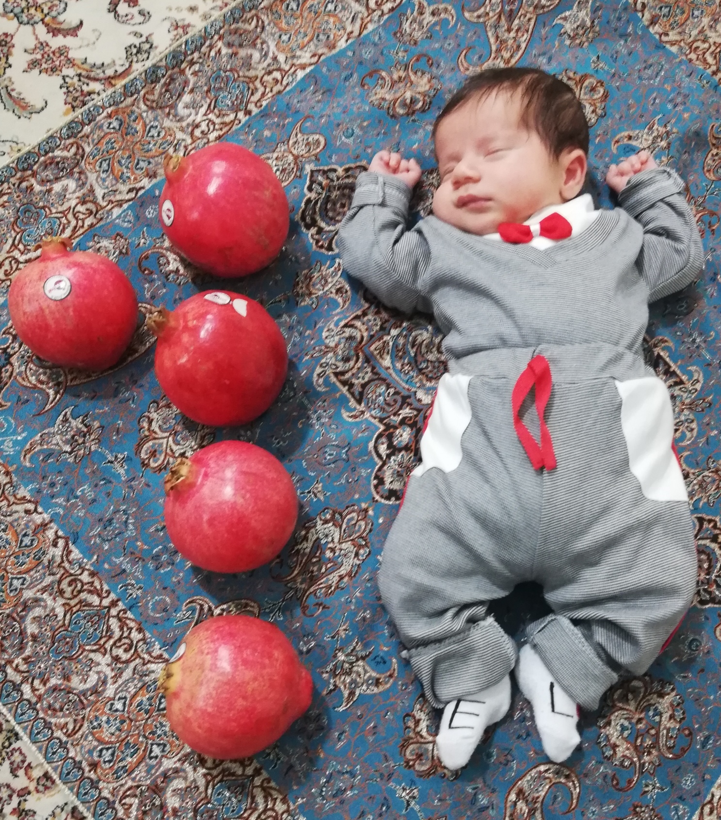 یک ماهگی نوزاد عرشیا میرزائی