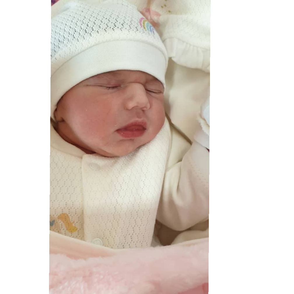 متولد شدن نوزاد رزمهر صدیقی