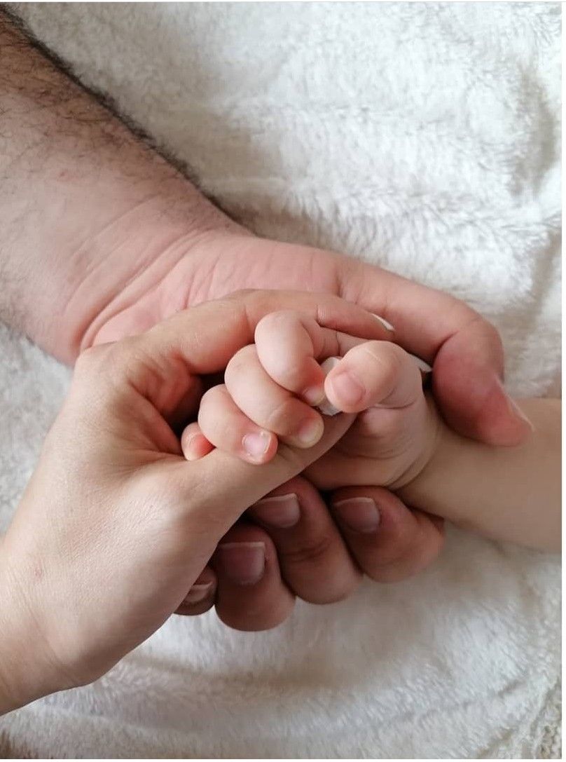 اثر  دست نوزاد رزمهر صدیقی