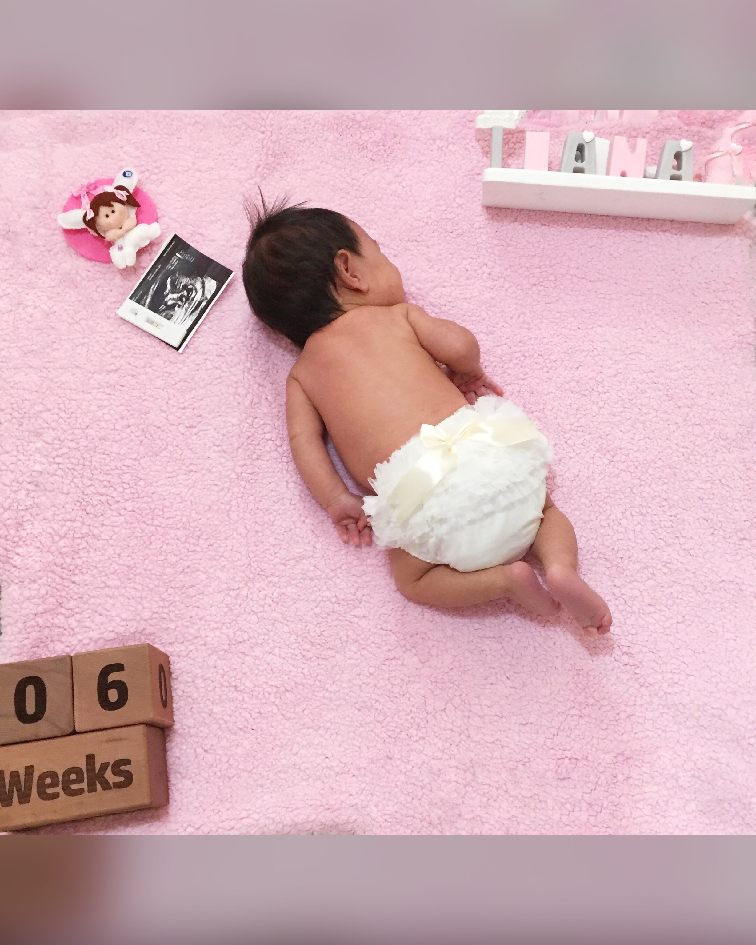 یک ماهگی نوزاد ليانا خسروي