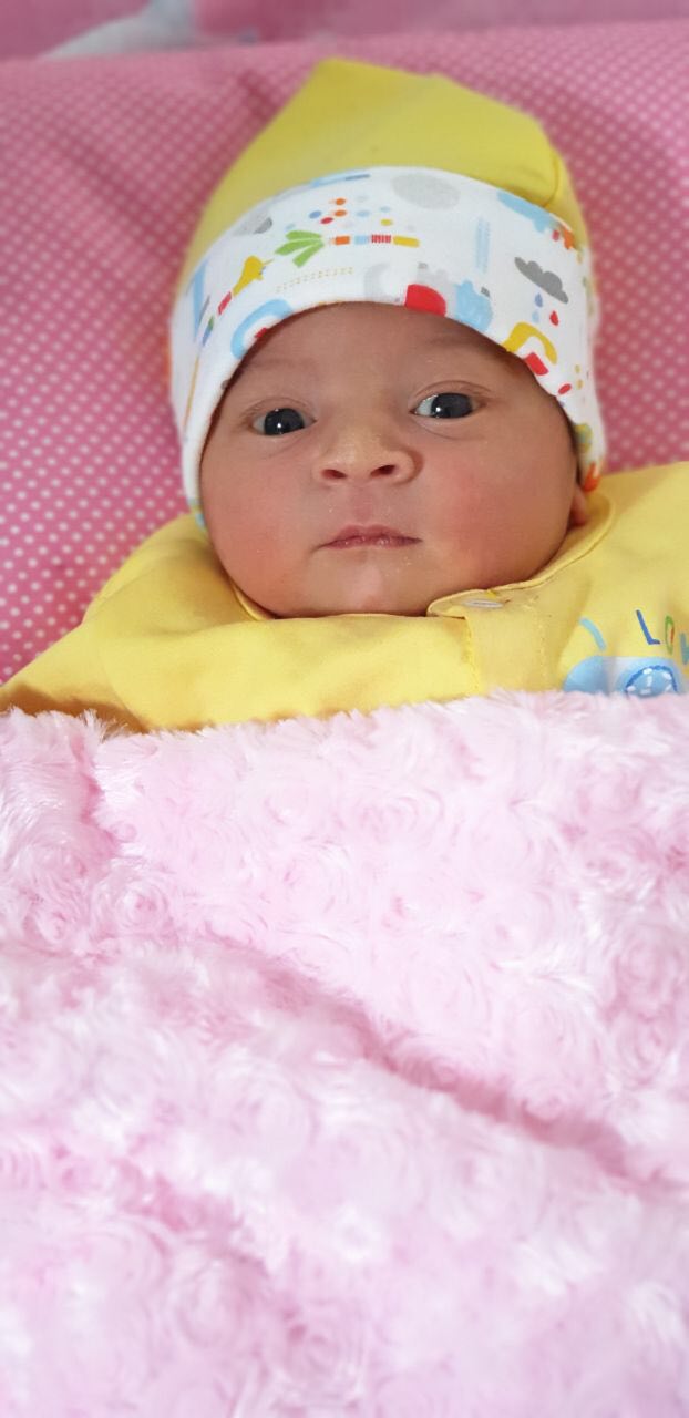 یک ماهگی نوزاد هانا شيرازي