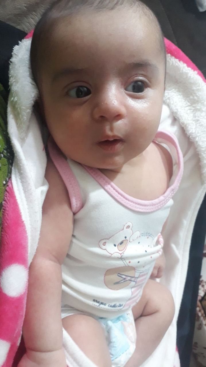 یک ماهگی نوزاد آوا پیرنیا