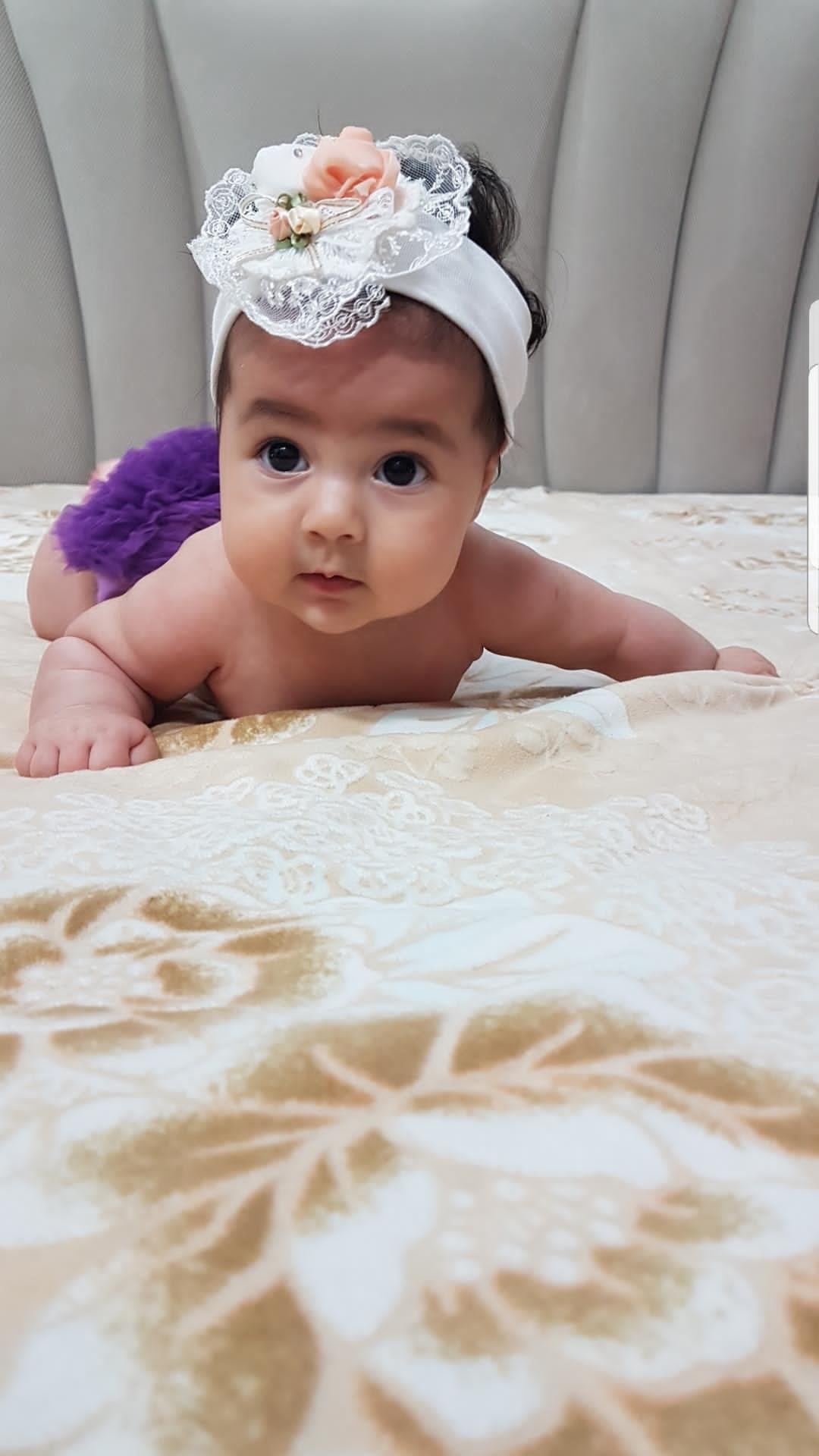 اولین نشستن نوزاد پرنیا رنجکش