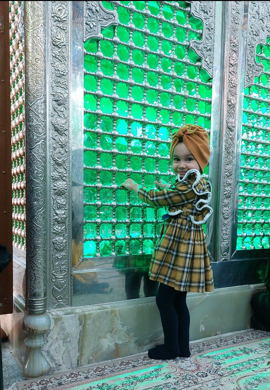 همتا همتا قیاسوند