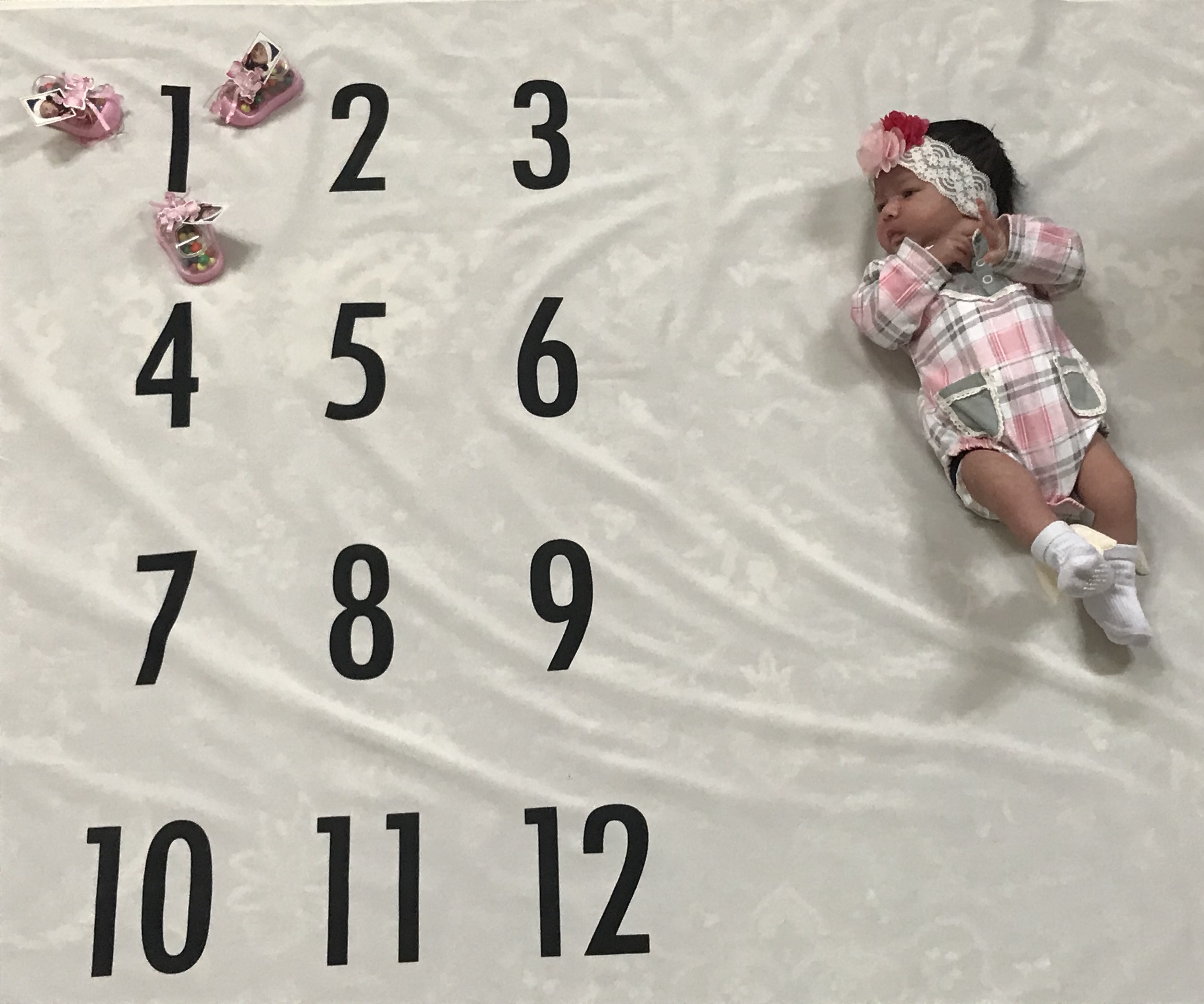 متولد شدن نوزاد لنا زيرابادي