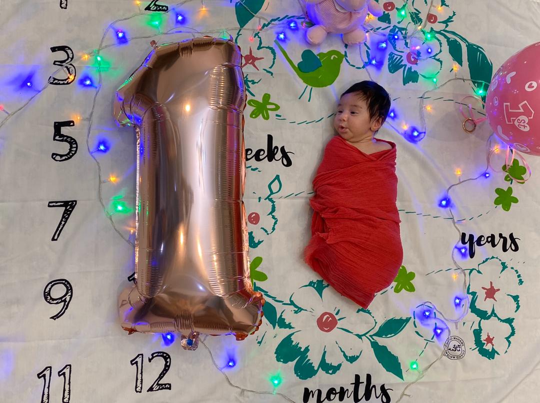 یک ماهگی نوزاد لارا ملك زاده