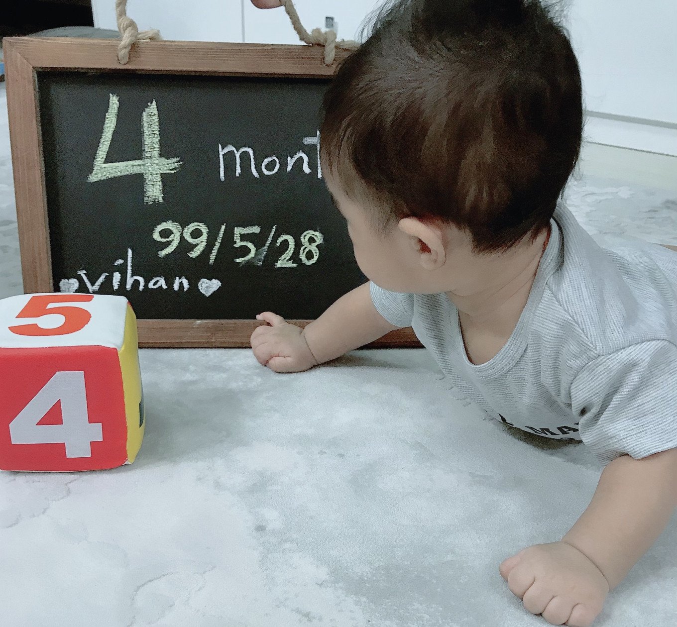 غلتیدن نوزاد ويهان ياري