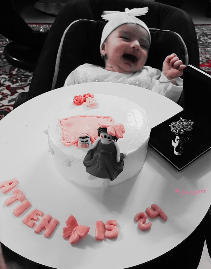 یک ماهگی نوزاد مانلی.م.انصاری