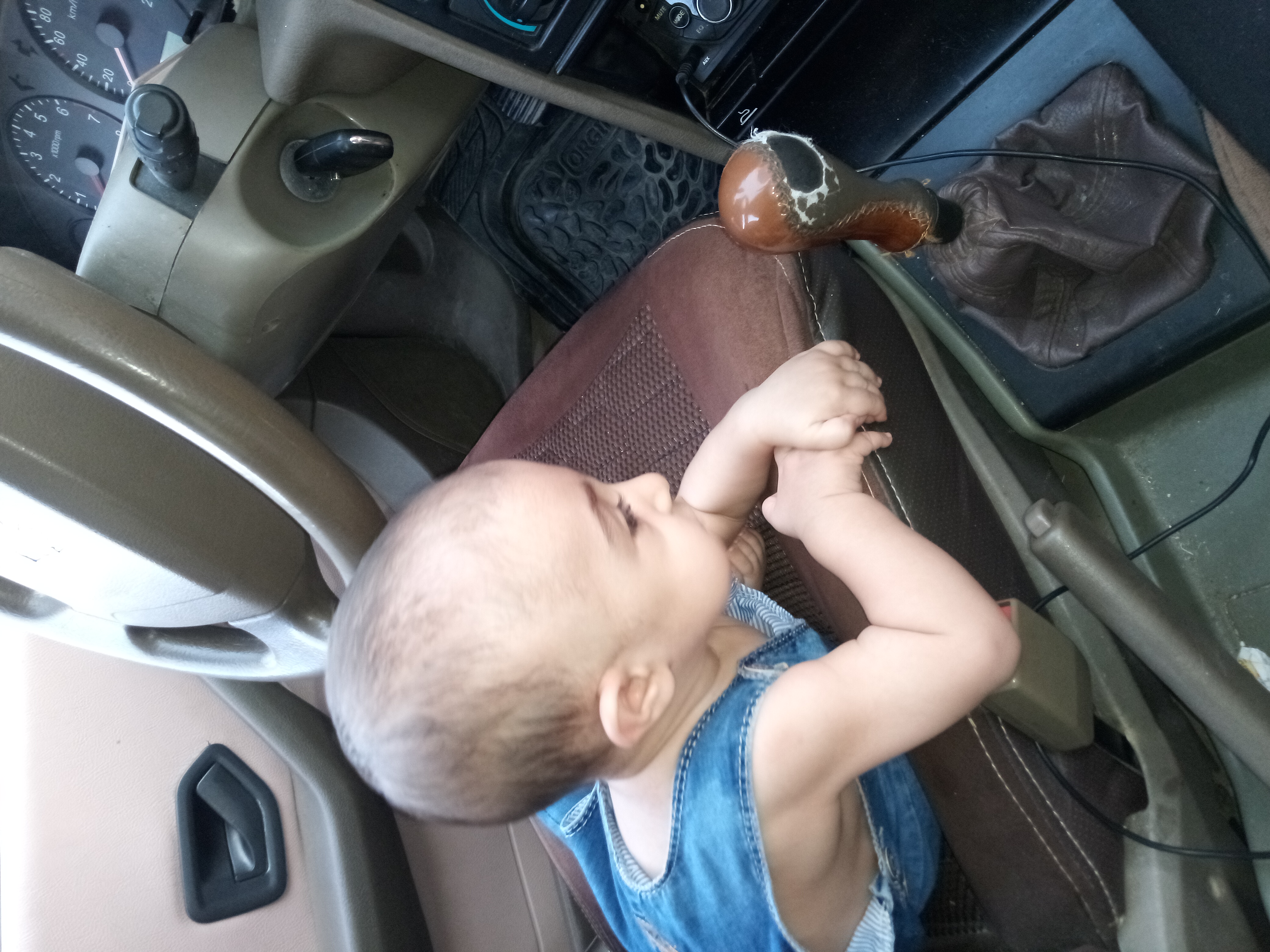 هشت ماهگی نوزاد رضا زمانی