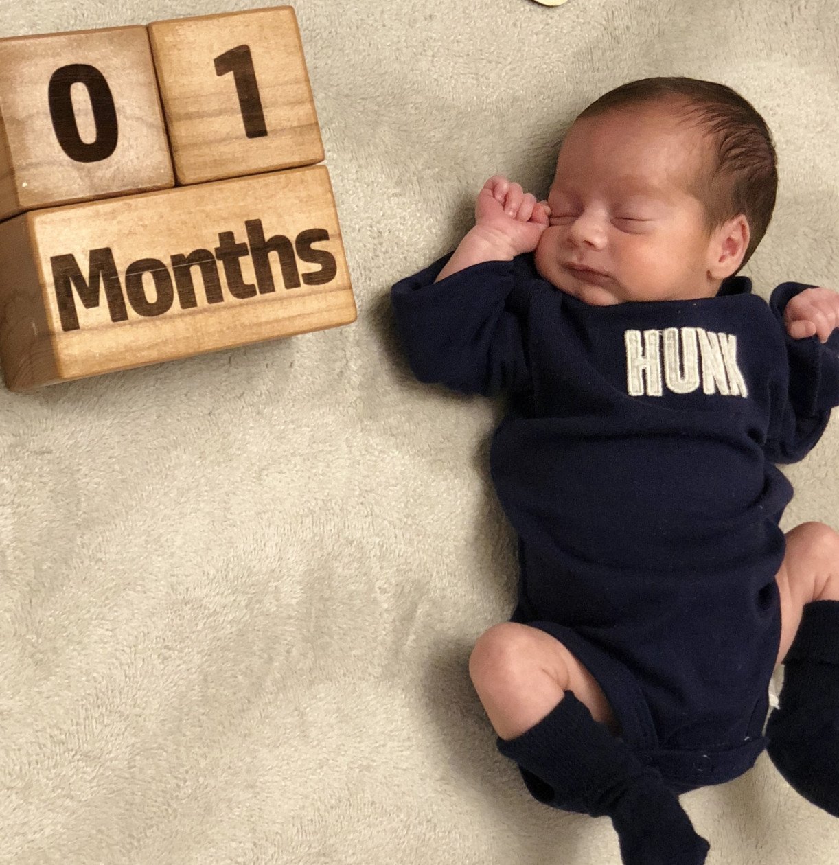 یک ماهگی نوزاد آرمان ستاری