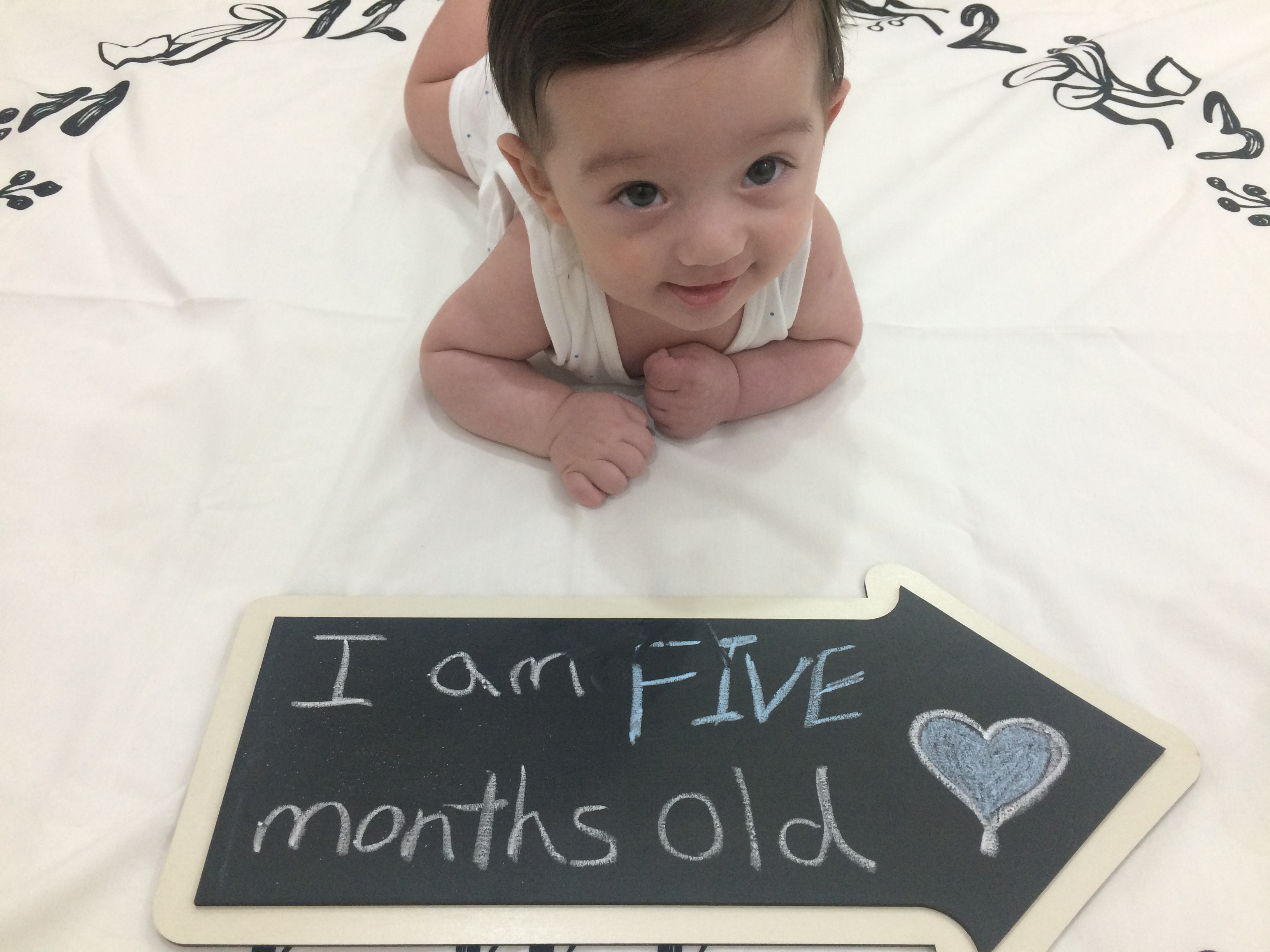 پنج ماهگی نوزاد رادین سعادتی