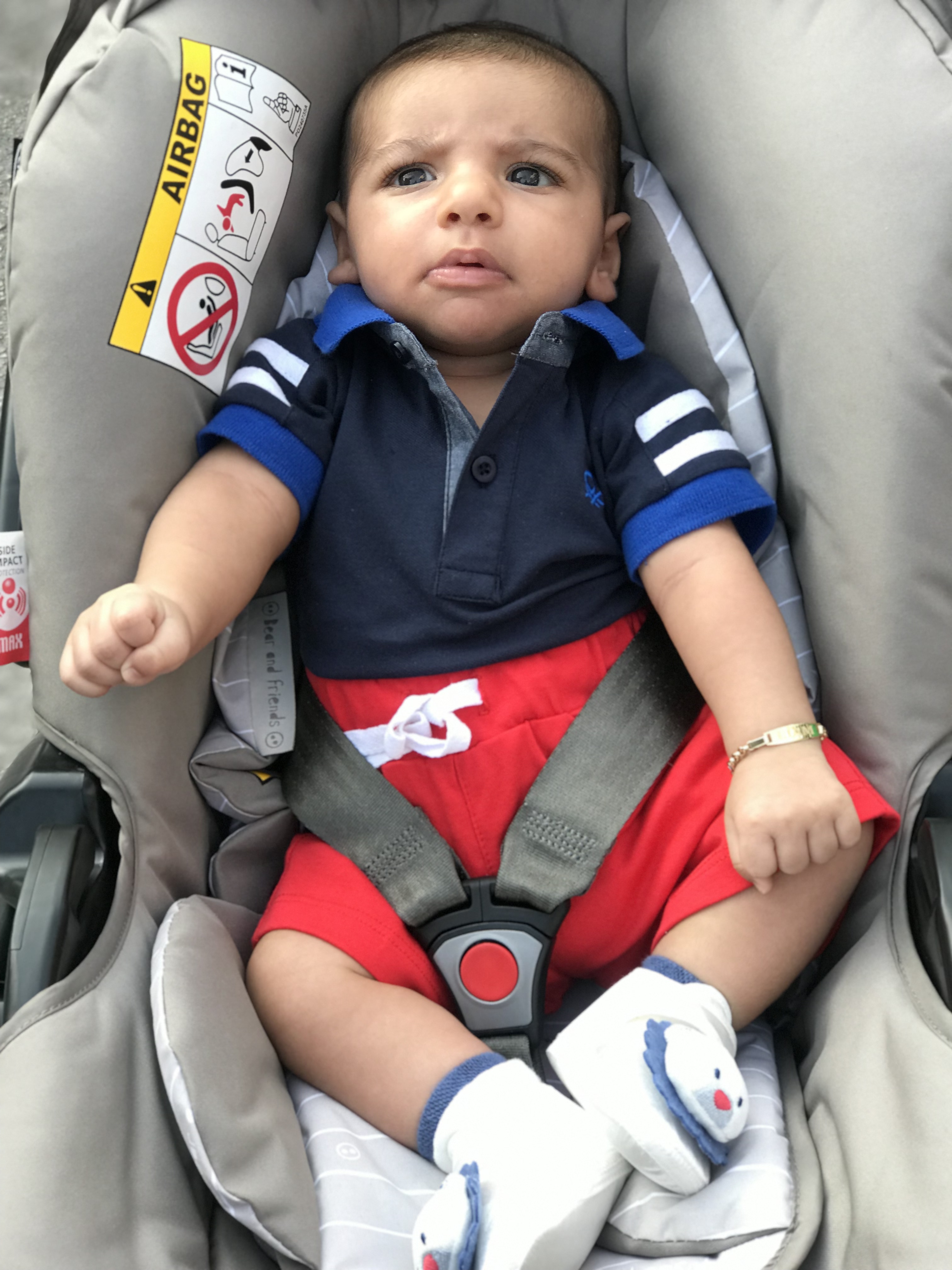 اولین خنده نوزاد ولیام ابراهیم نیا