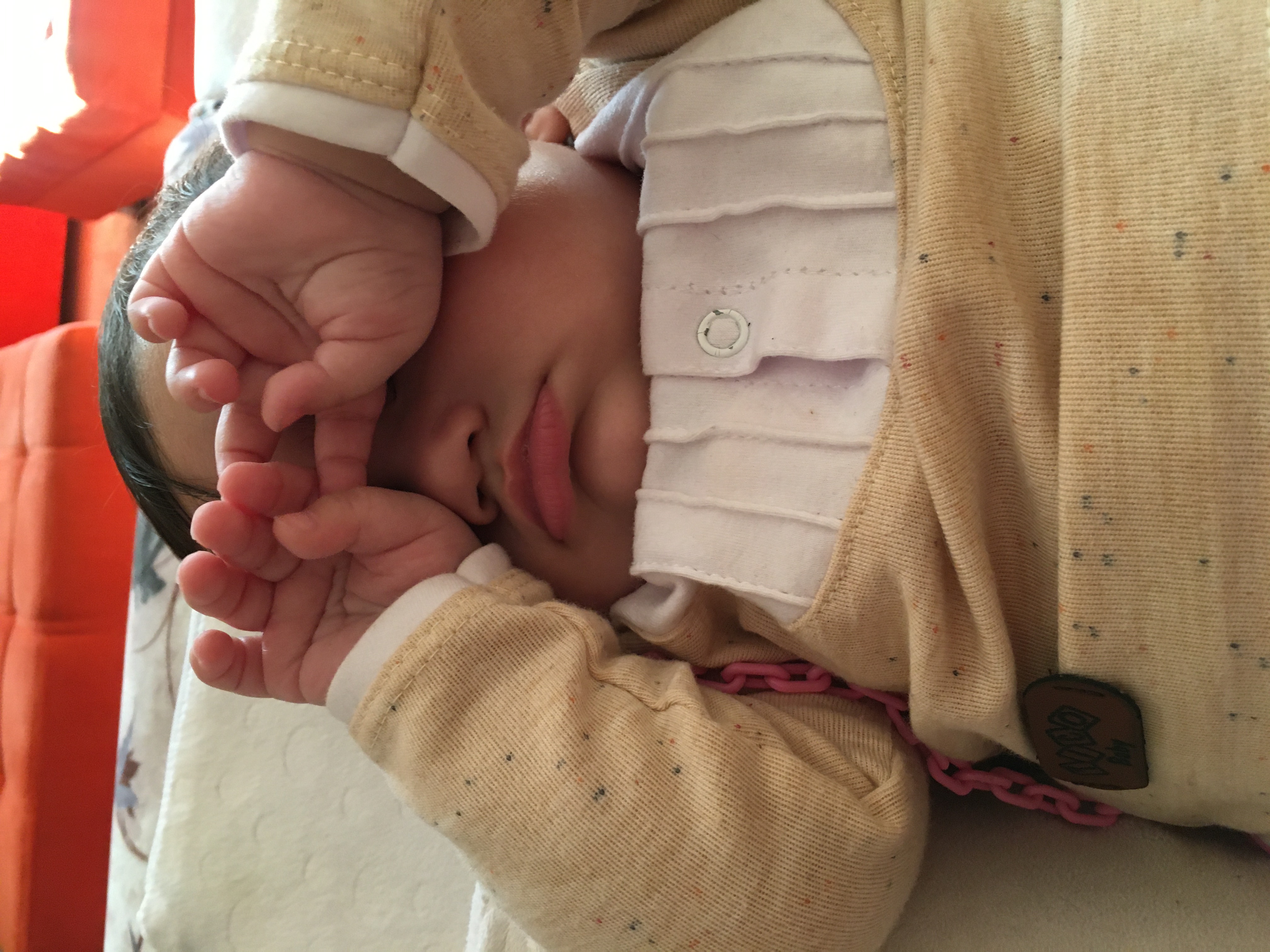 شش ماهگی نوزاد Ellarose asadi