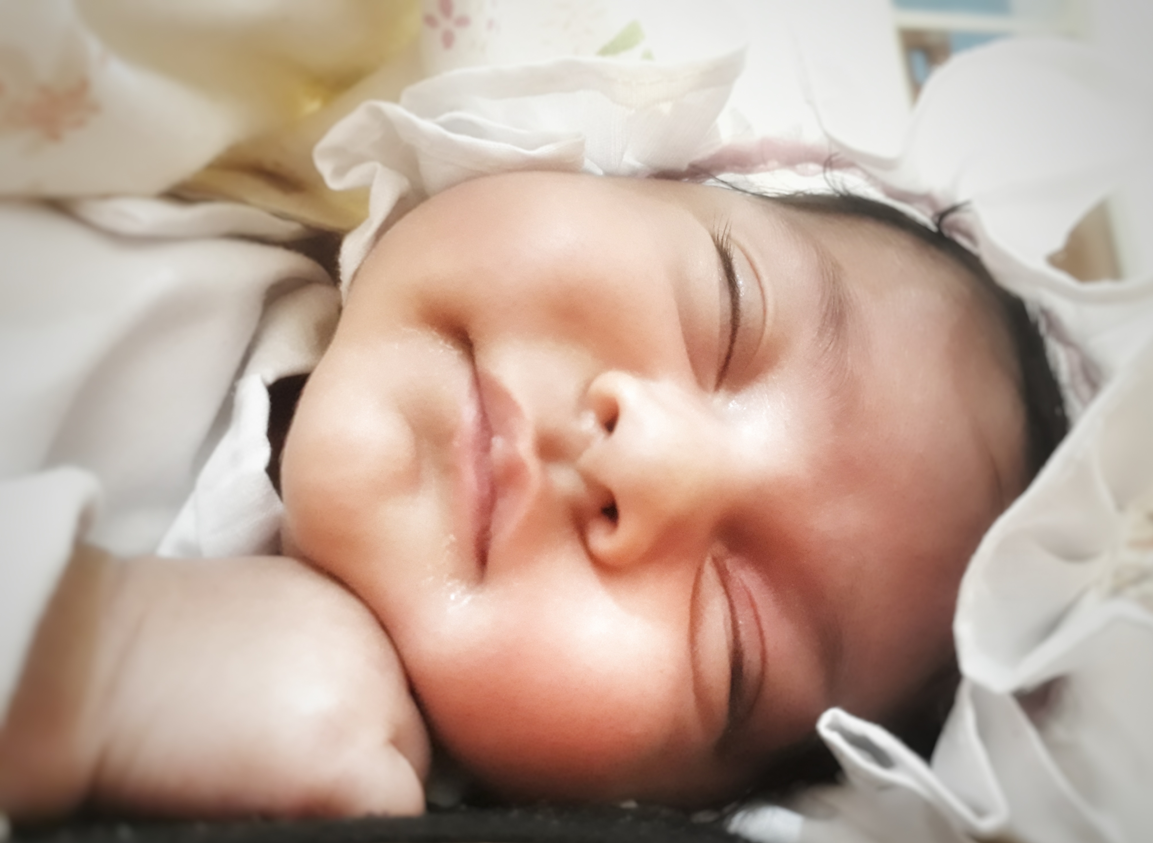 یک ماهگی نوزاد مانا اسدی