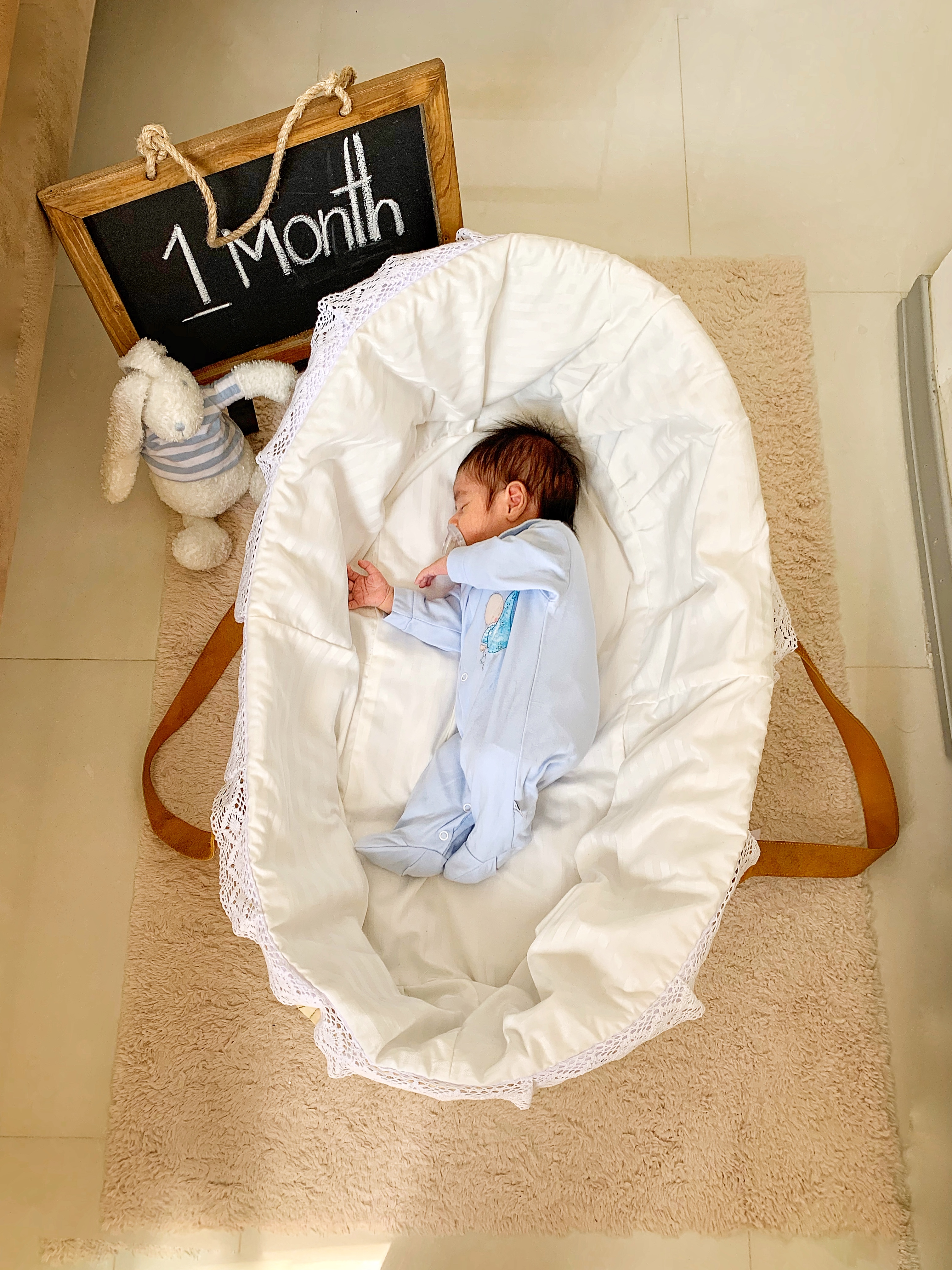 یک ماهگی نوزاد سید طه حسینی