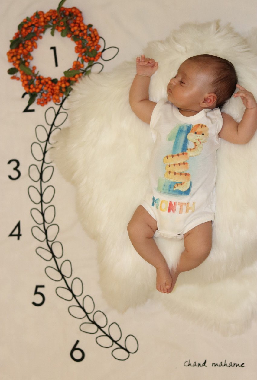 یک ماهگی نوزاد لنیا طاهران پور