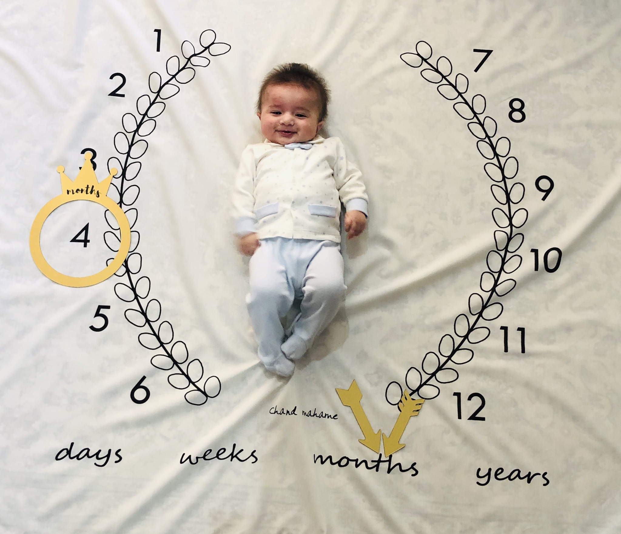 غلتیدن نوزاد آروین جلی