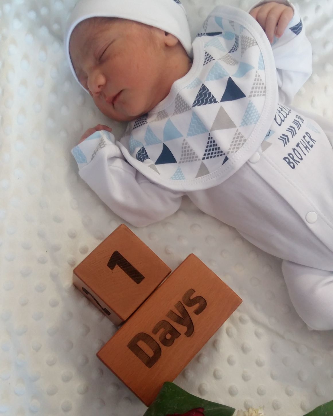 متولد شدن نوزاد آروین اسدی