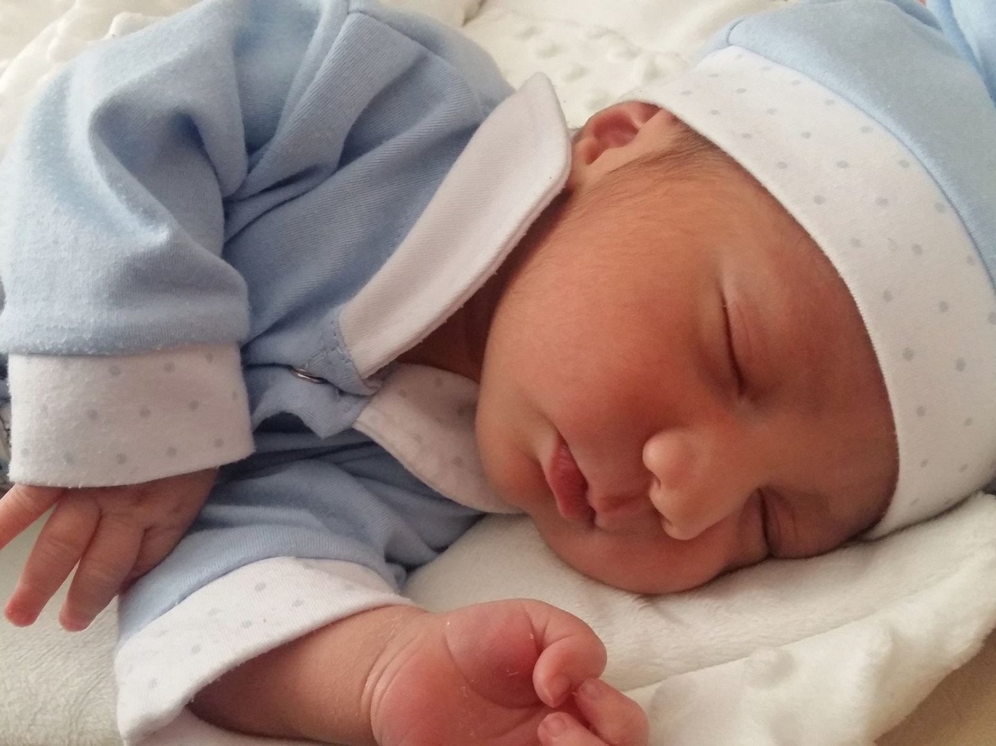 متولد شدن نوزاد آروین اسدی