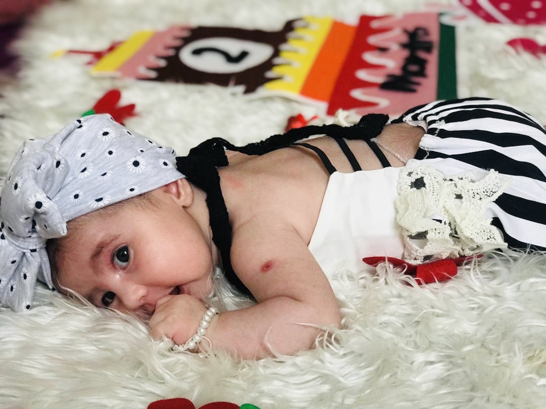 کیک ماهگرد تولد اوینا ورمزیار