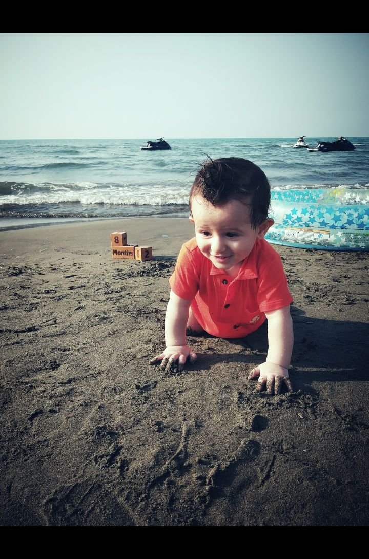 اولین خنده نوزاد ونداد ابراهیمی نیا