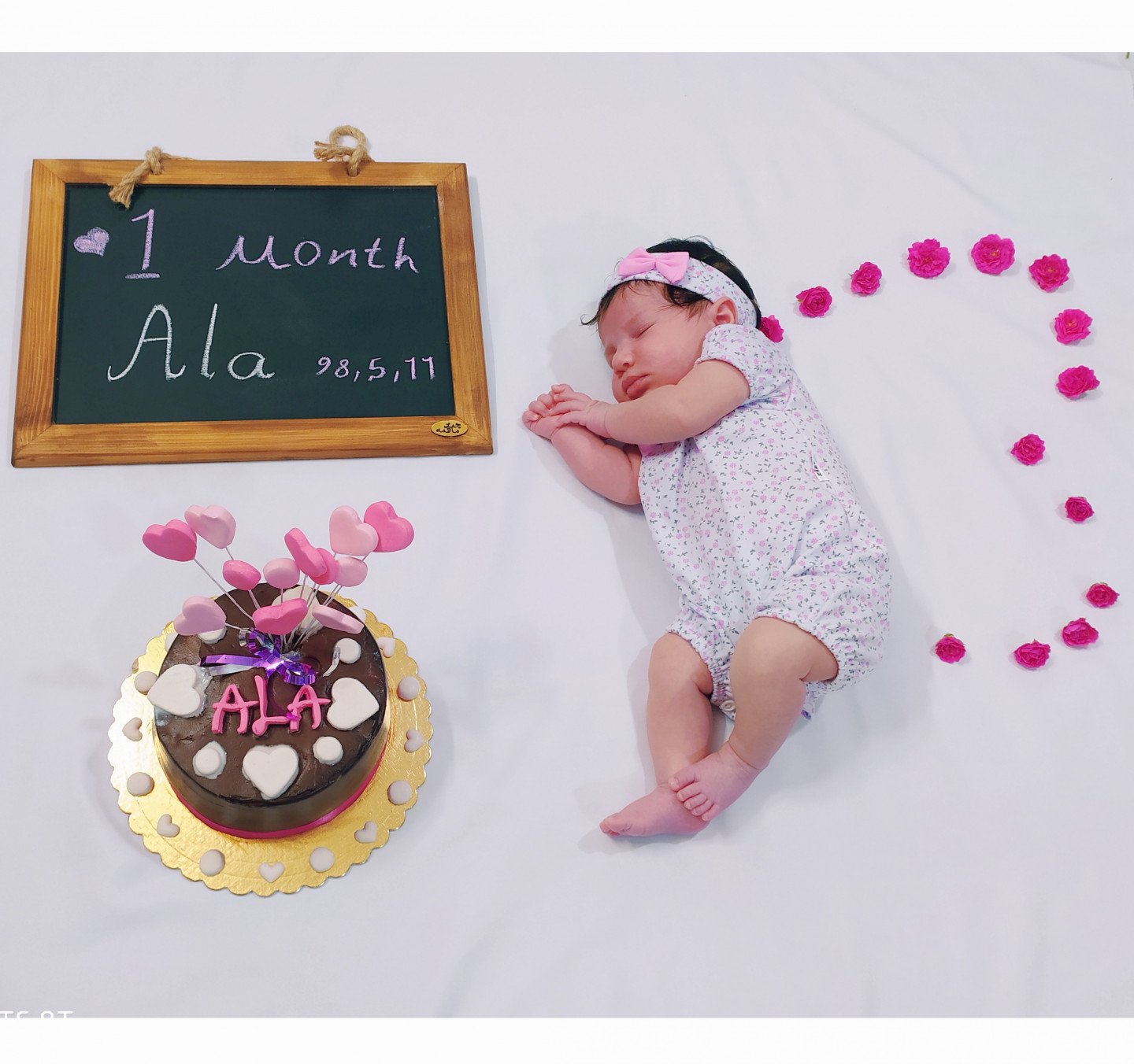 یک ماهگی نوزاد آلا خلیل پور