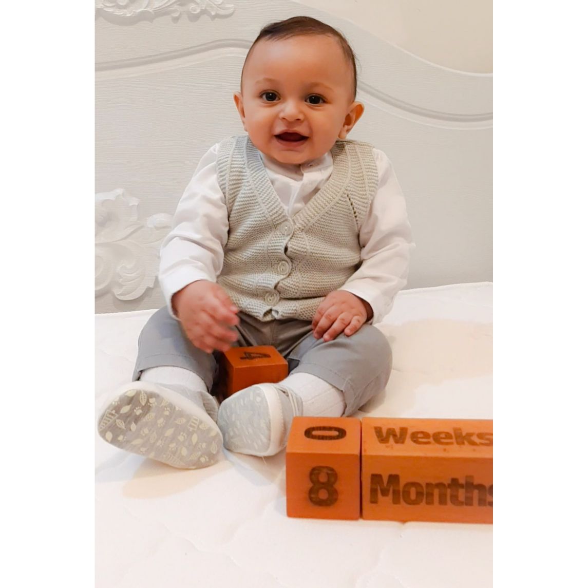 هشت ماهگی نوزاد حسین طالع