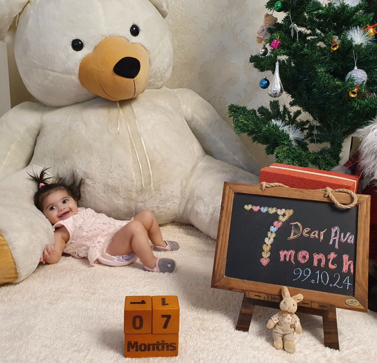 هفت ماهگی نوزاد آوا غفاری