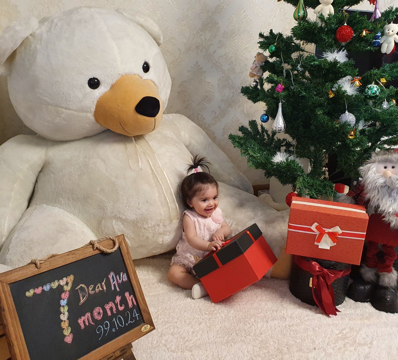 جشن کریسمس کودک آوا غفاری