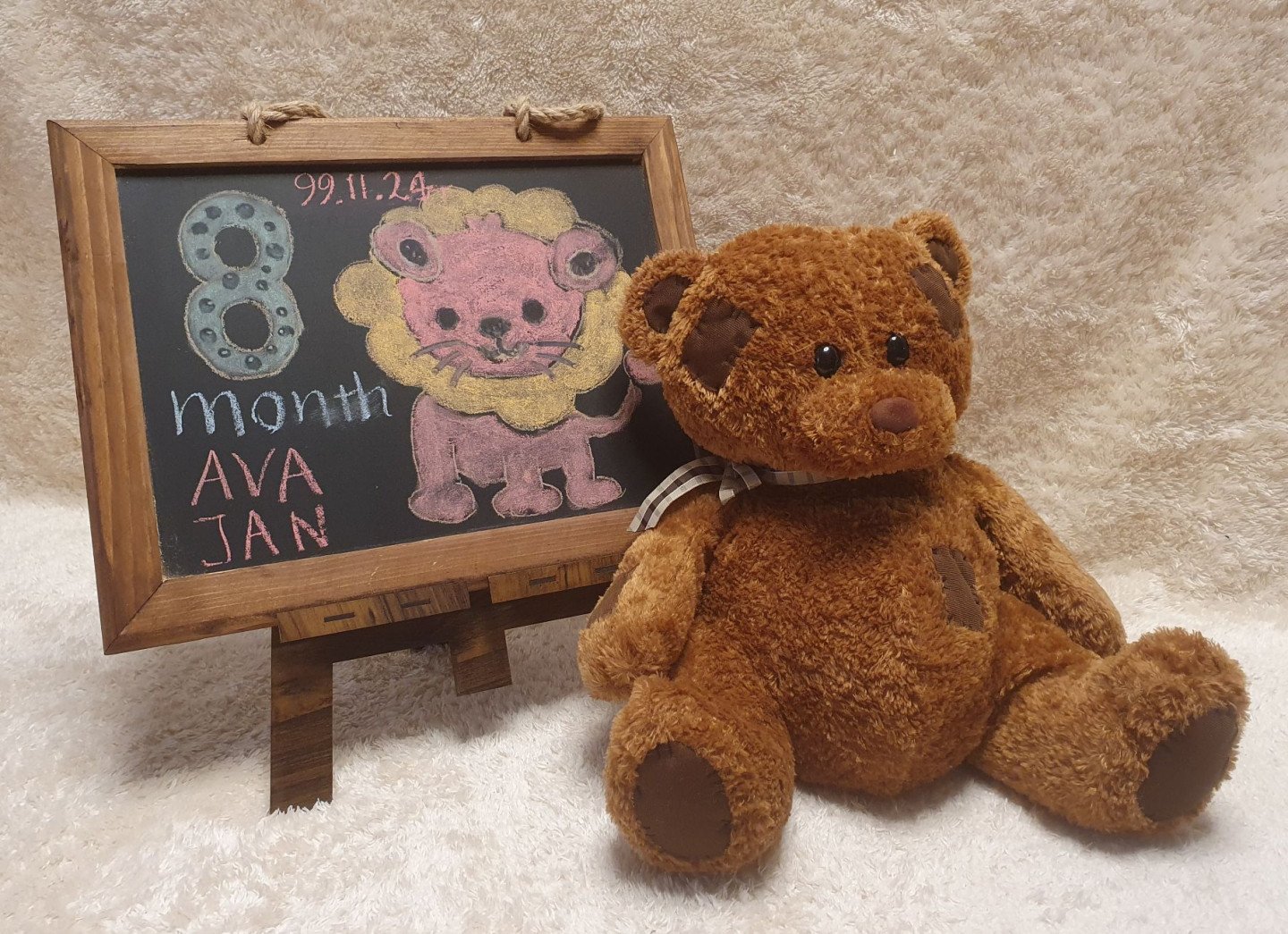 هشت ماهگی نوزاد آوا غفاری