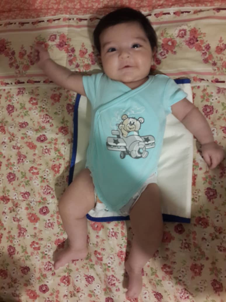 یک ماهگی نوزاد درین ترکاشوند