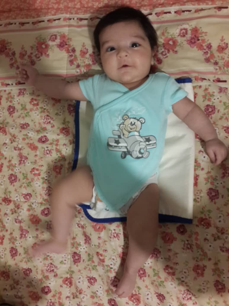 یک ماهگی نوزاد درین ترکاشوند