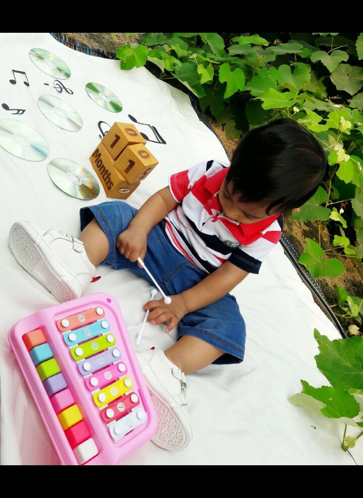 تم عکس تابستانی کودک رایان خوش سیرت