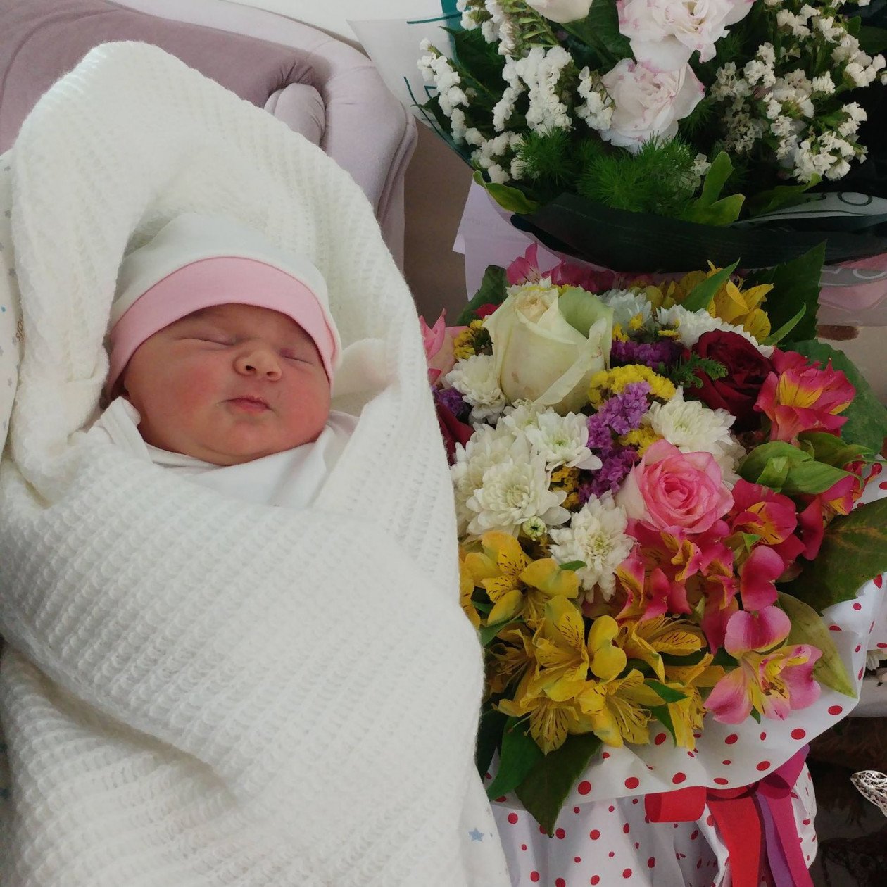 نه ماهگی نوزاد همتا صفری