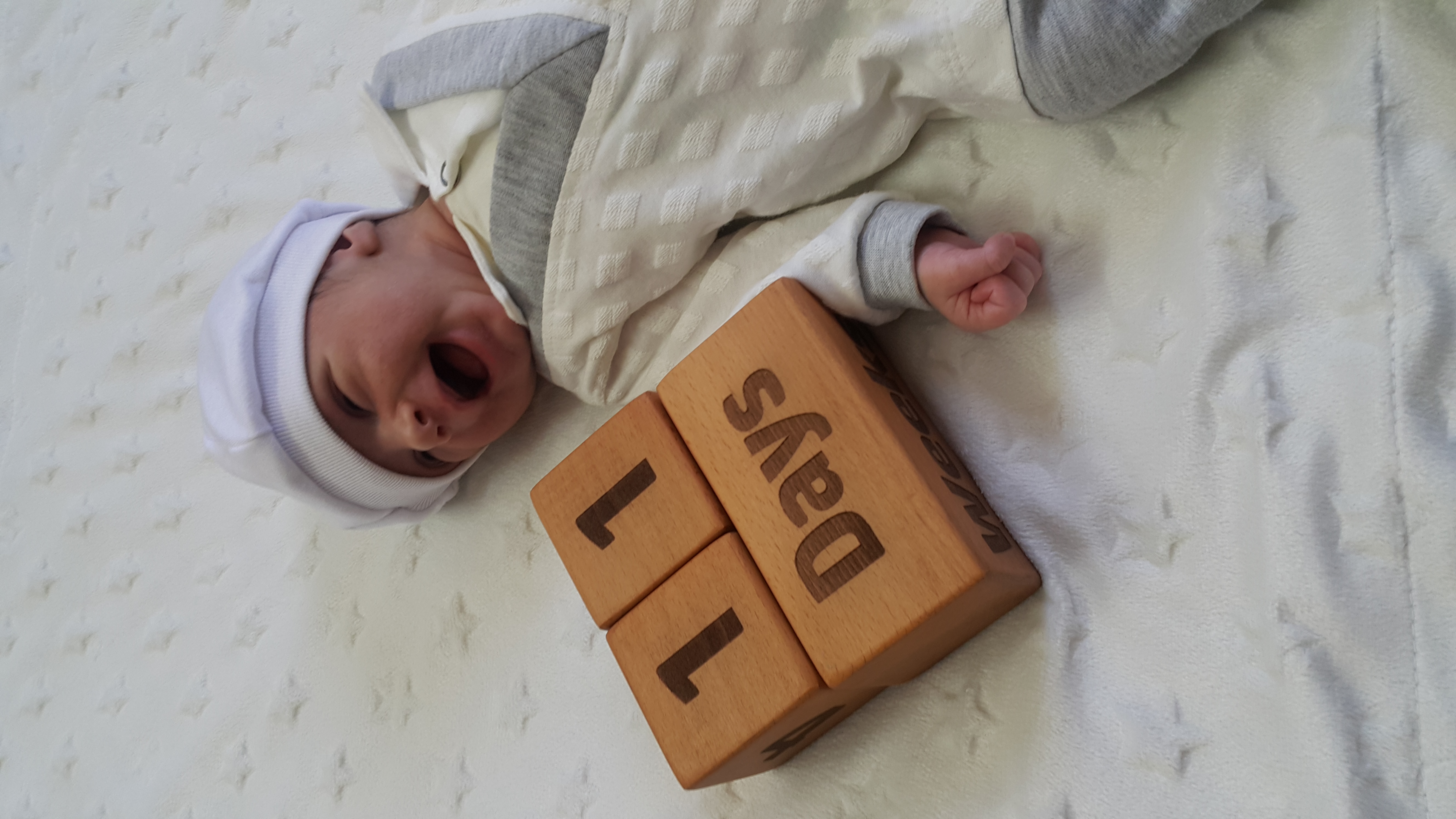 متولد شدن نوزاد امیرعباس رزاقی