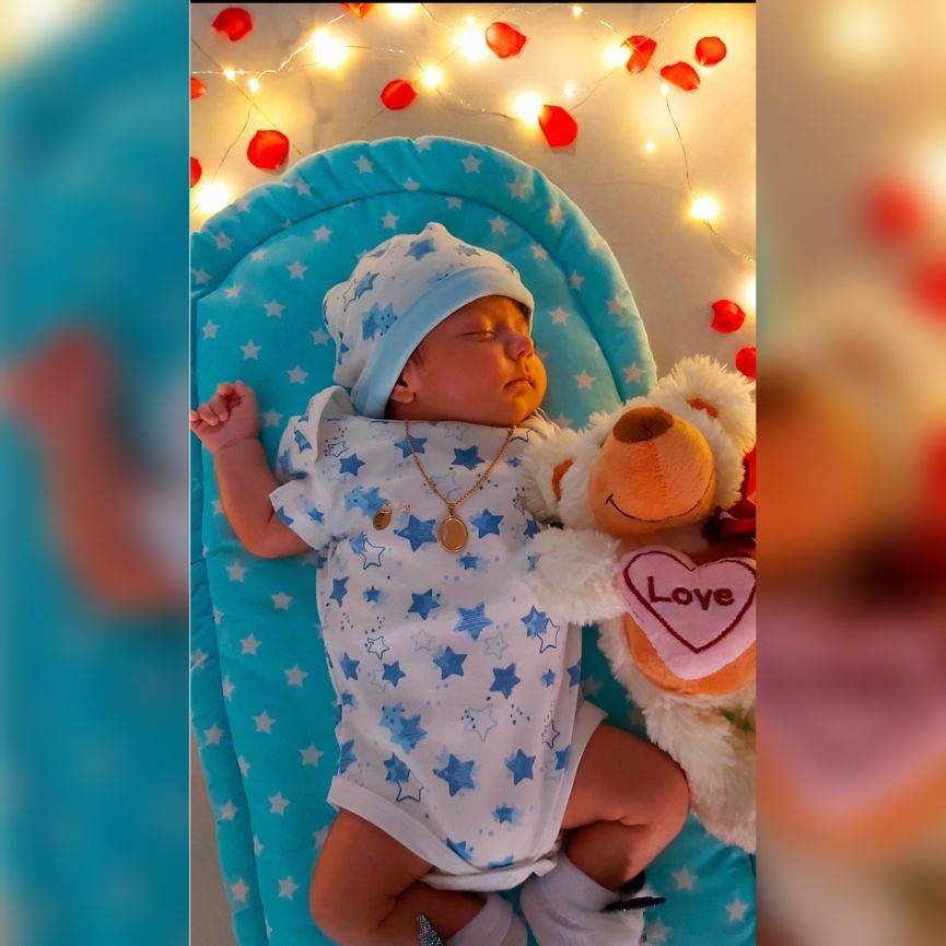 یک ماهگی نوزاد آرسام اخوان