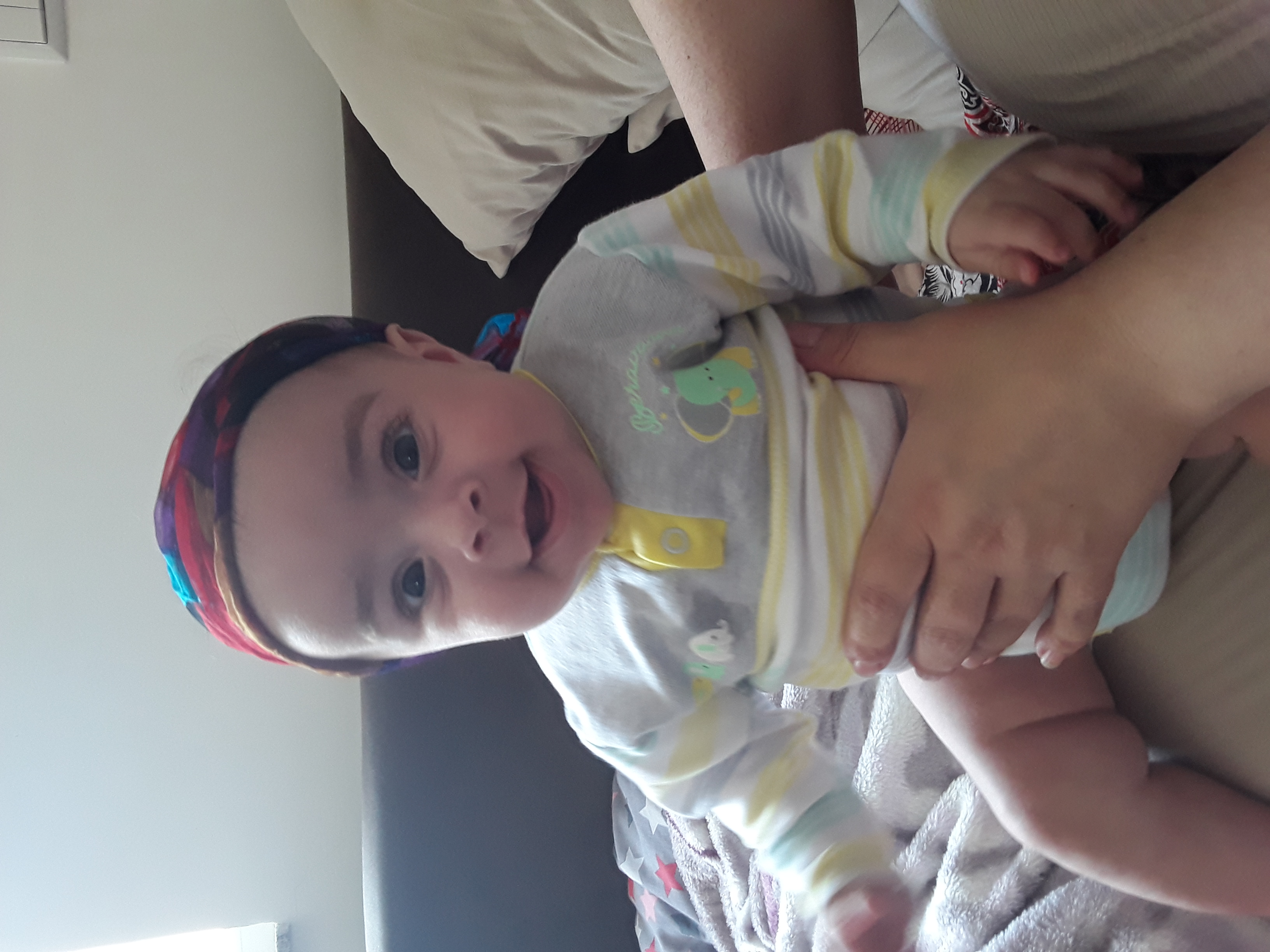 پنج ماهگی نوزاد همتا علیزاده