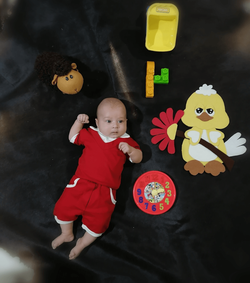 اولین خنده نوزاد کیان مرزبان