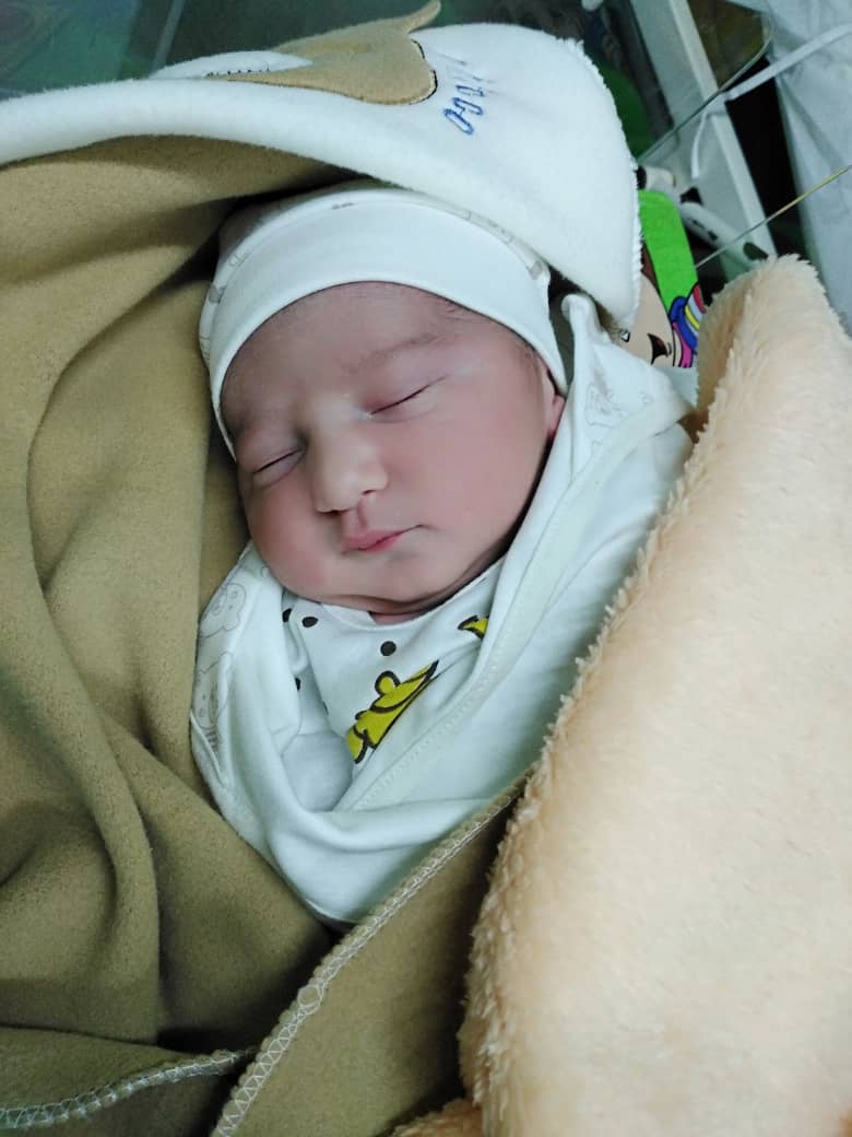 متولد شدن نوزاد Amirali.asghari