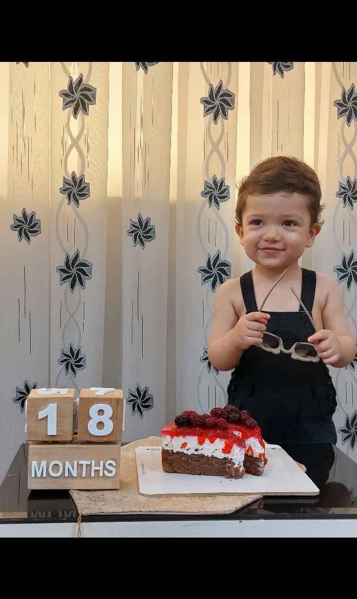 هجده ماهگی کودک صدرا اوتاری نژاد