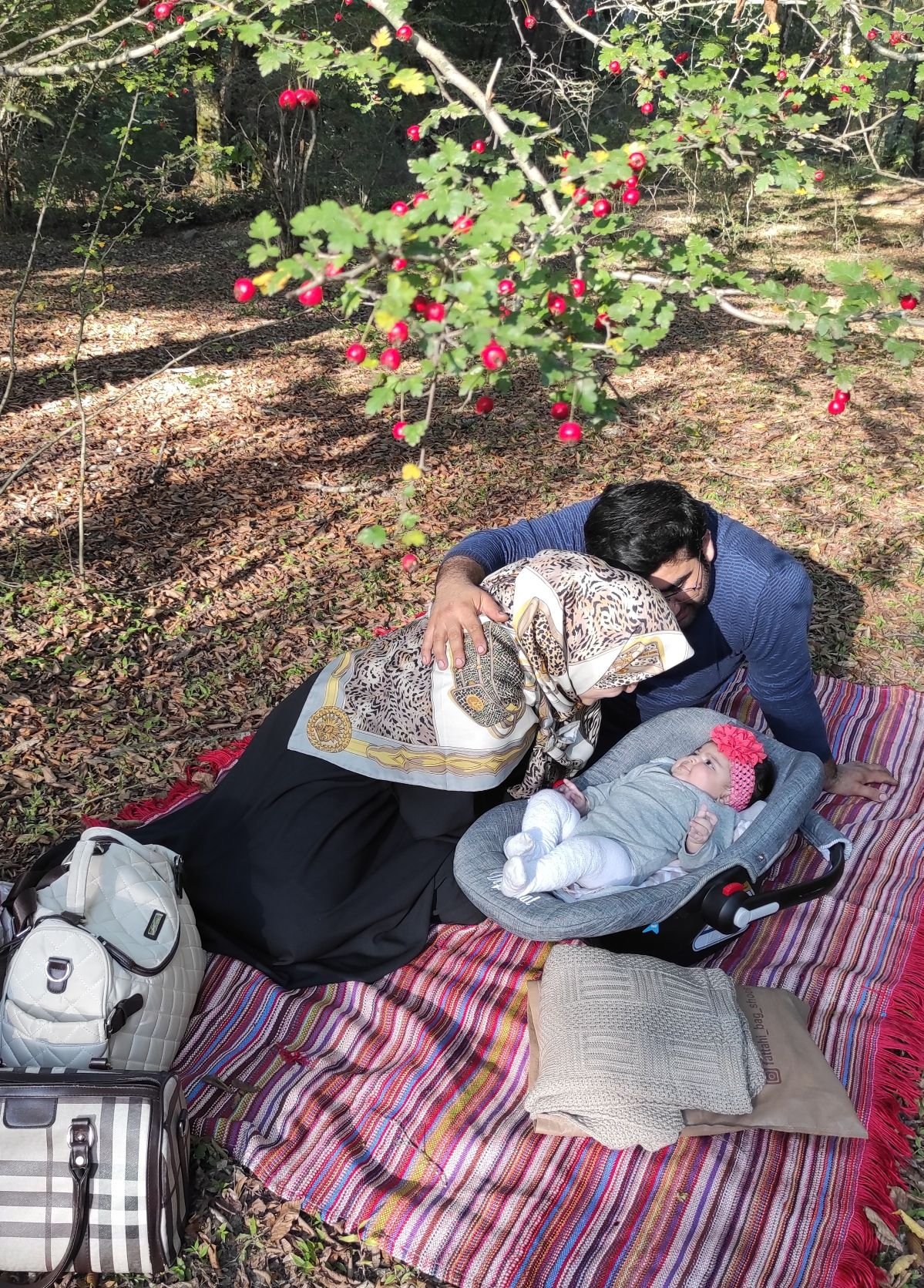 عکس خانوادگی من سیده رستا هاشمی