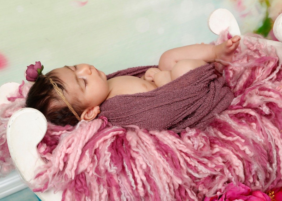 اولین خنده نوزاد مهرسانا دوستی