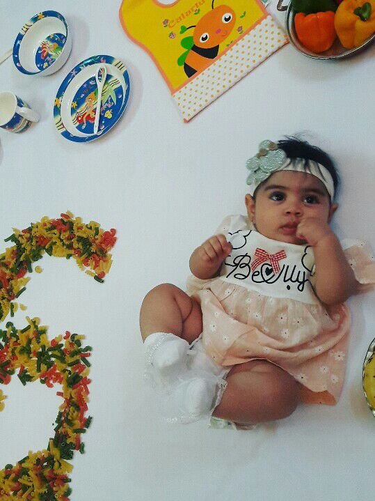 شروع غذای کمکی نهال سیاوشی